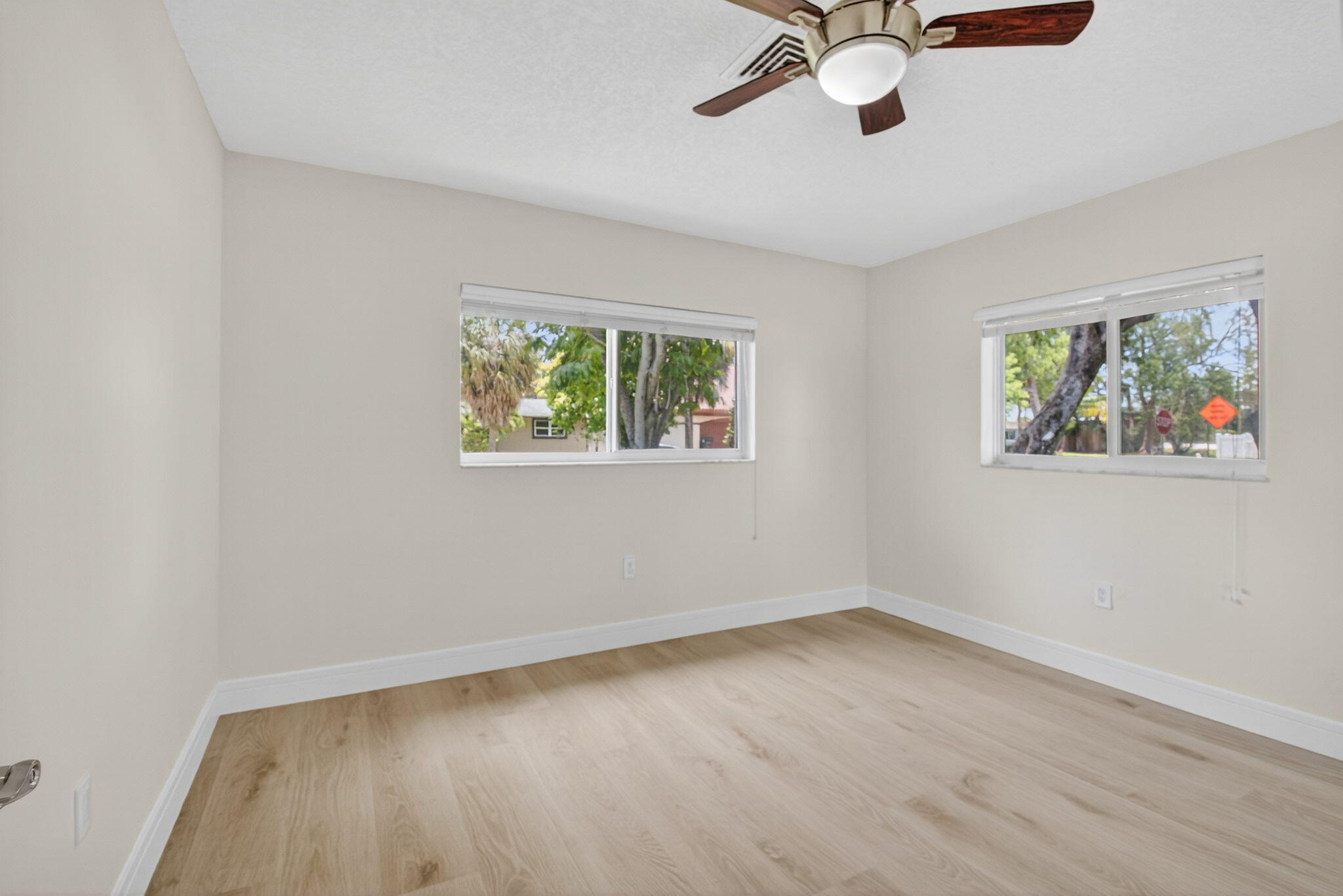 4998 Northwest 4th Avenue Boca Raton, FL 33431 - Photo 6 of 52 6-web-or-mls-DSC_5244