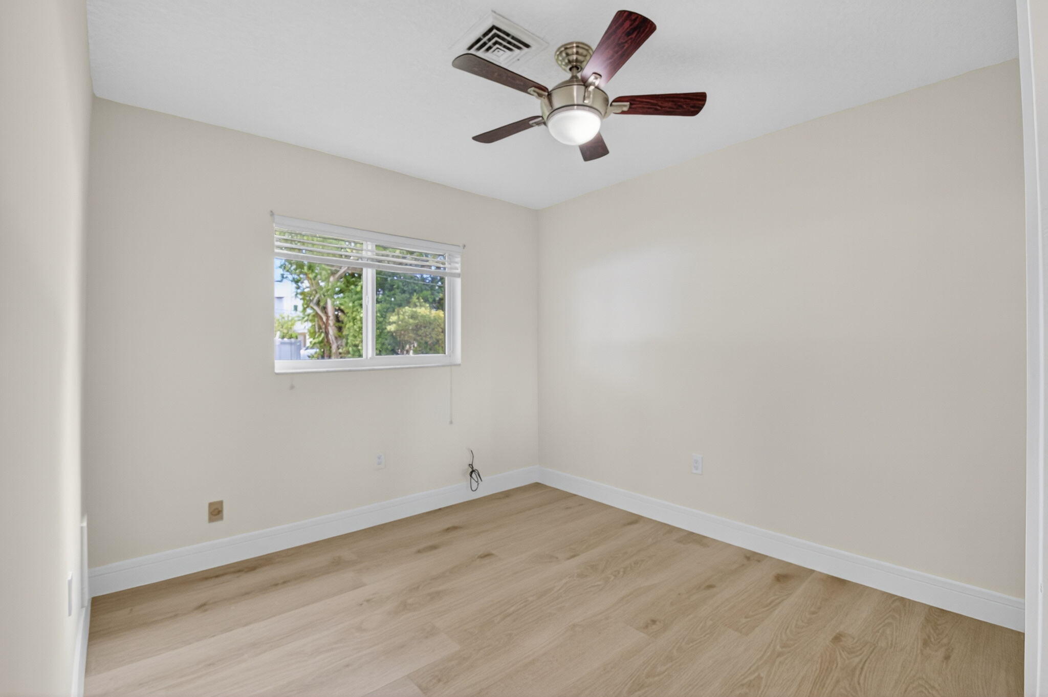 4998 Northwest 4th Avenue Boca Raton, FL 33431 - Photo 8 of 52 8-web-or-mls-DSC_5254