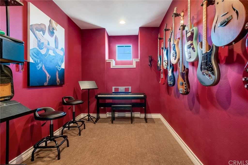 2470 Bulrush Circle Corona, CA 92882 - Photo 38 of 64