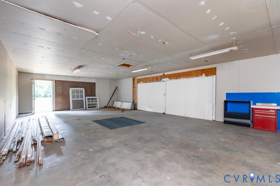 6610 Blenheim Road Powhatan, VA 23139 - Photo 13 of 26 View of garage