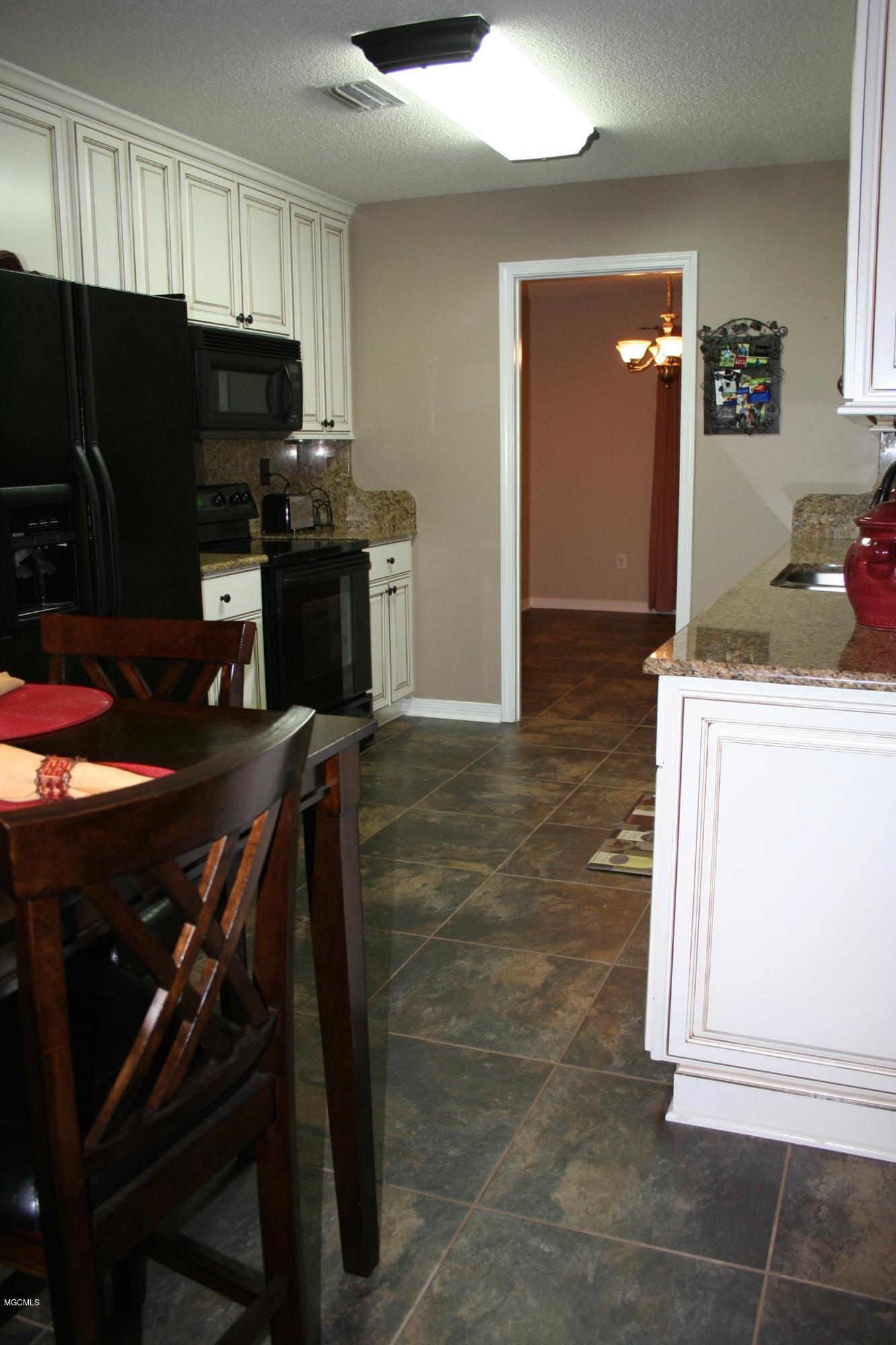 16301 Old River Road Vancleave, MS 39565 - Photo 11 of 29 IMG_2378