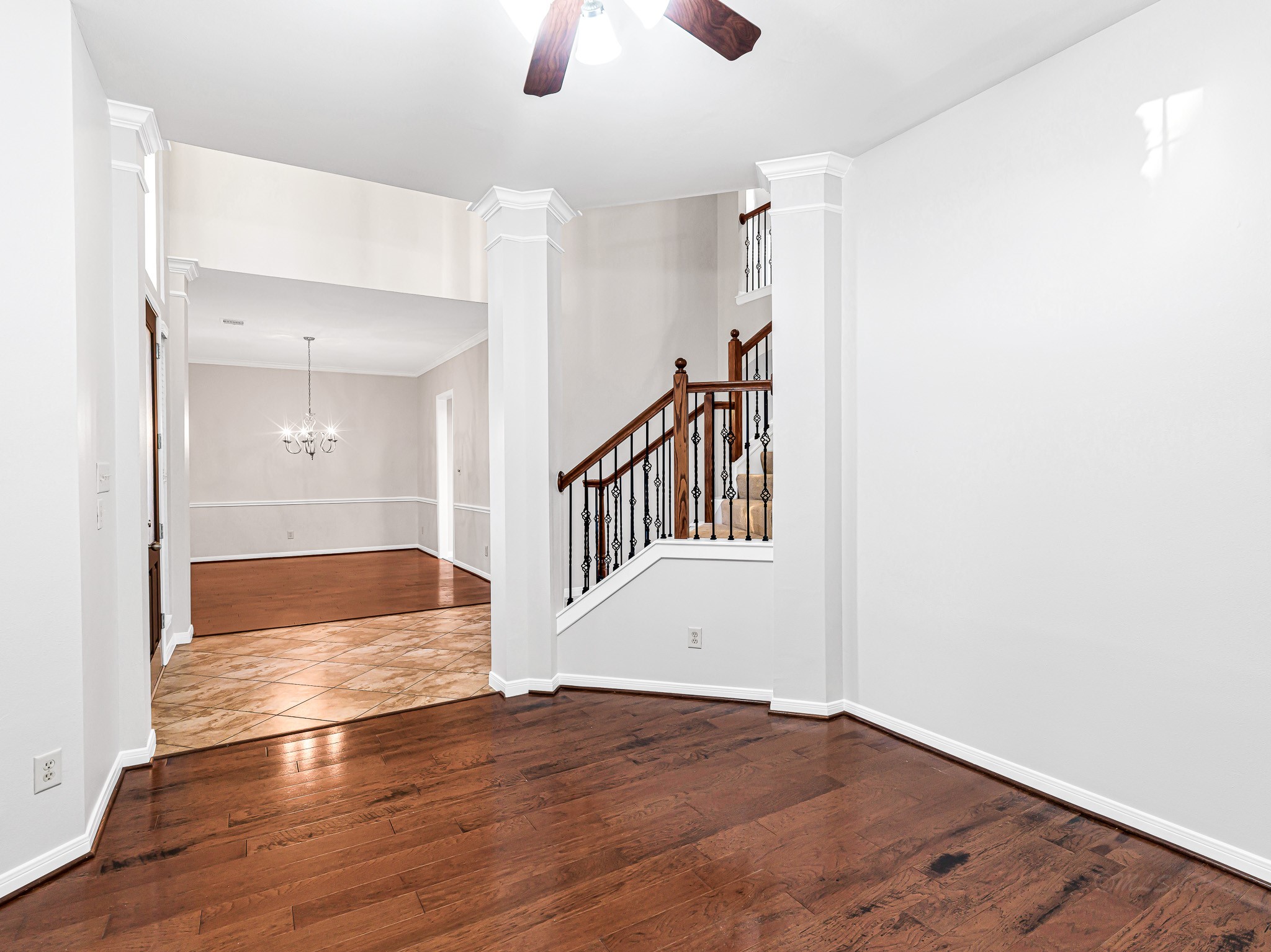 2714 Misty River Lane Richmond, TX 77406 - Photo 9 of 50 a view of an entryway