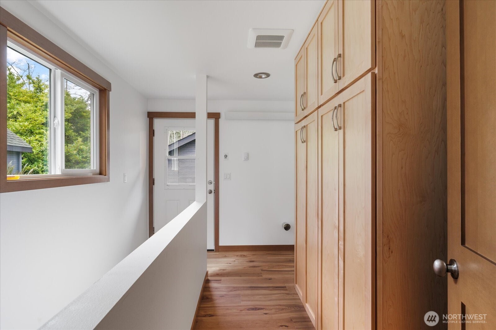 2341 Libbey Road Coupeville, WA 98239 - Photo 16 of 36 a view of a hallway with windows