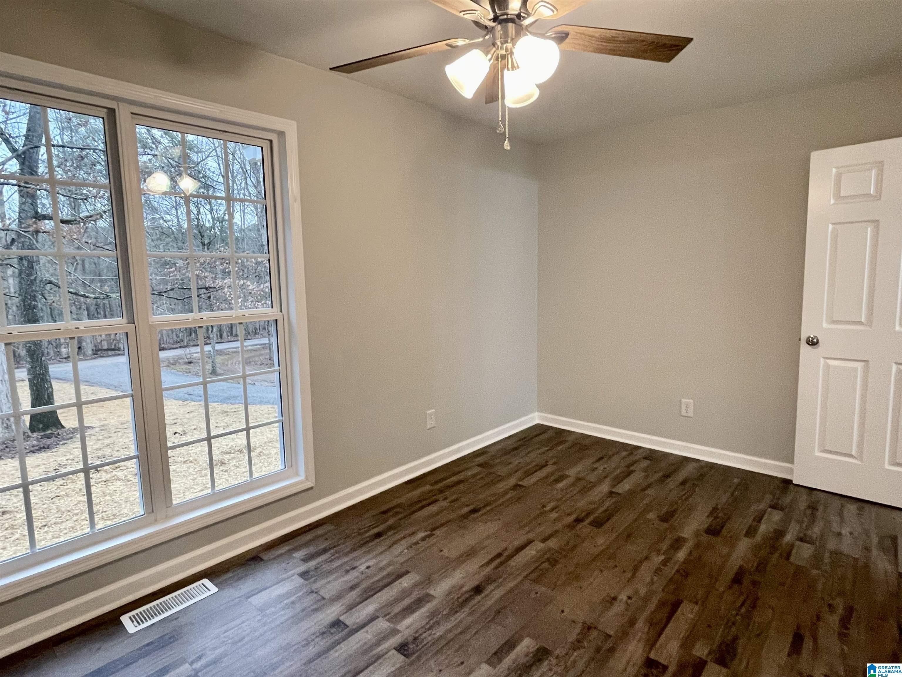 1501 Mountain Lake Road Warrior, AL 35180 - Photo 37 of 51
