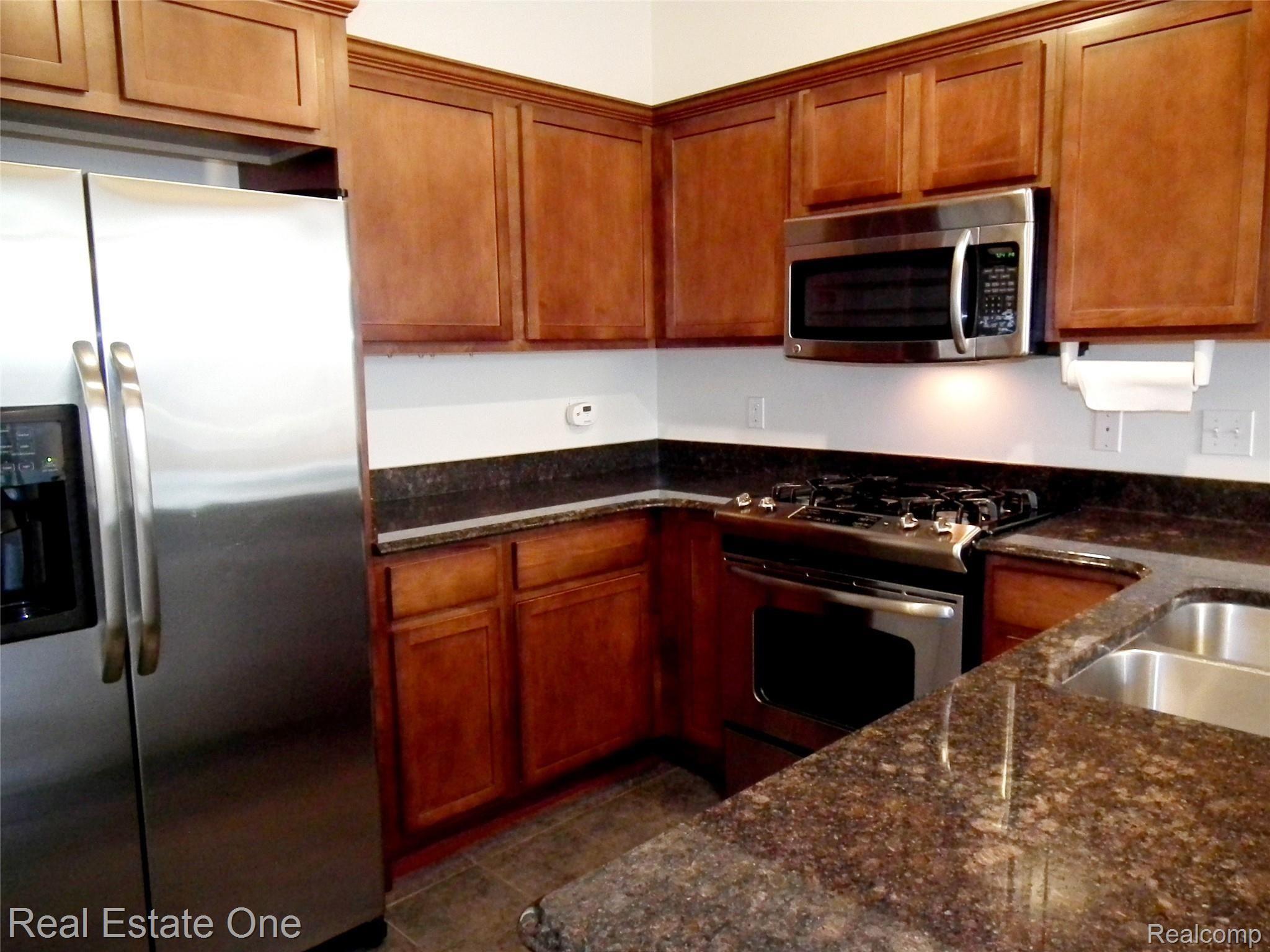 45576 South Stonewood Road Canton, MI 48187 - Photo 8 of 30 20200607_092205.jpg