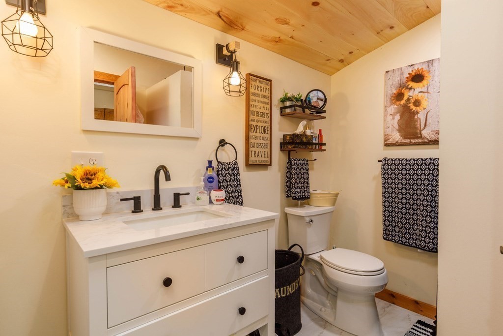 1 King Road Phillipston, MA 01331 - Photo 9 of 24