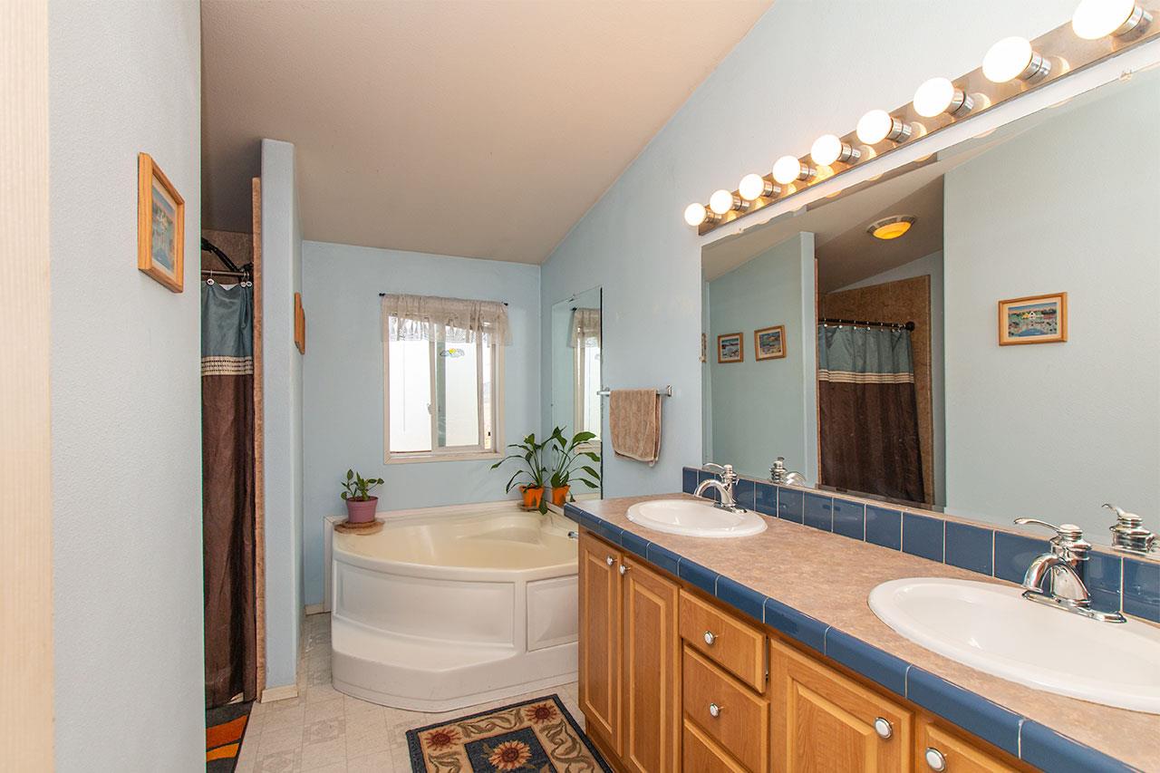 27818 West Long Lake Road Ford, WA 99013 - Photo 8 of 20 Gallery Image 8