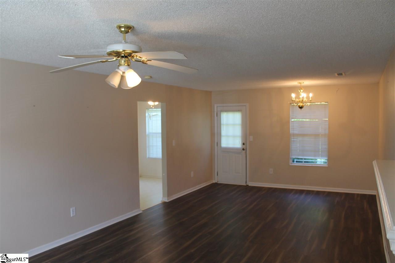 68 Hayfield Lane Greer, SC 29650 - Photo 3 of 9 Gallery Image 3