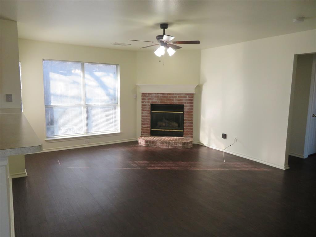 1515 Killdee Court DeSoto, TX 75154 - Photo 2 of 10