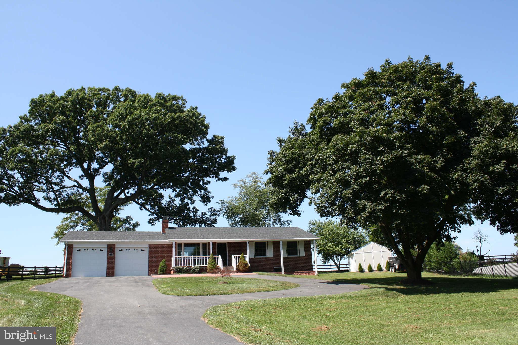 18120 Beallsville Road Poolesville, MD 20837 - Photo 2 of 28 Exterior (General)