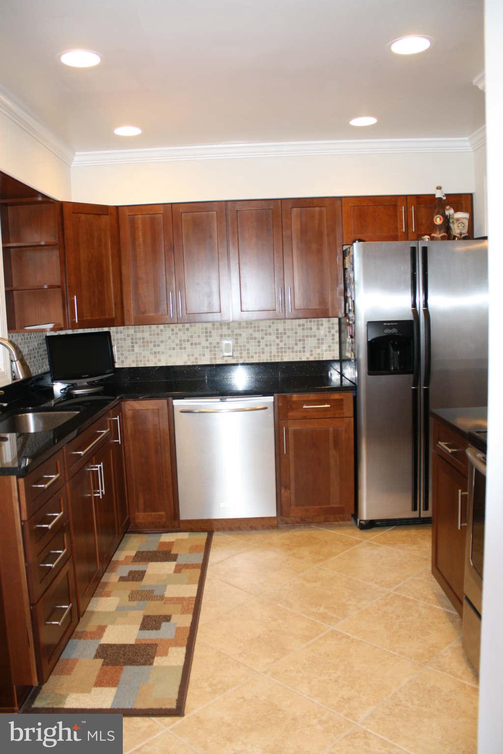 18120 Beallsville Road Poolesville, MD 20837 - Photo 11 of 28 Kitchen