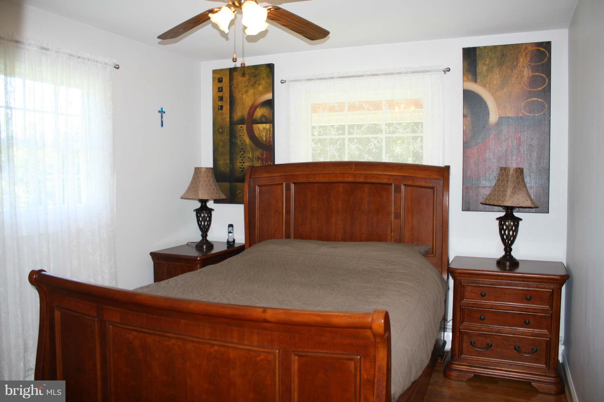 18120 Beallsville Road Poolesville, MD 20837 - Photo 13 of 28 Bedroom (Master)
