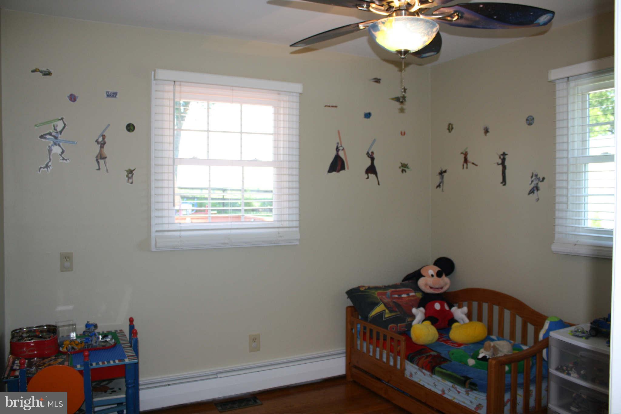 18120 Beallsville Road Poolesville, MD 20837 - Photo 15 of 28 Bedroom