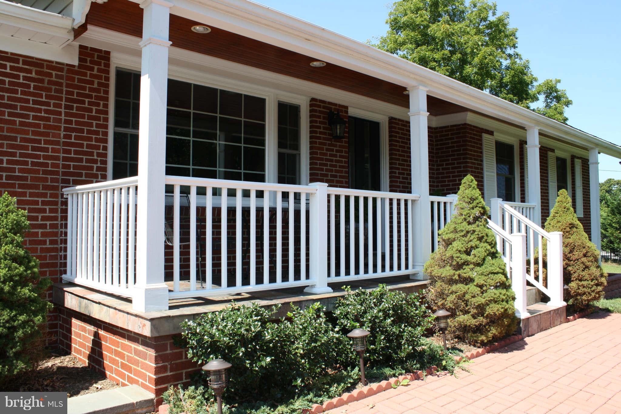 18120 Beallsville Road Poolesville, MD 20837 - Photo 4 of 28 Exterior (General)