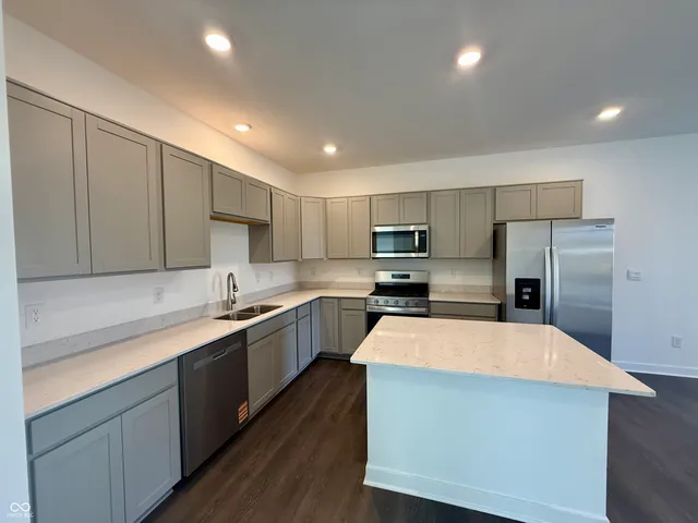 $291,900 | 6114 Cascades Drive, Whitestown, IN 46075