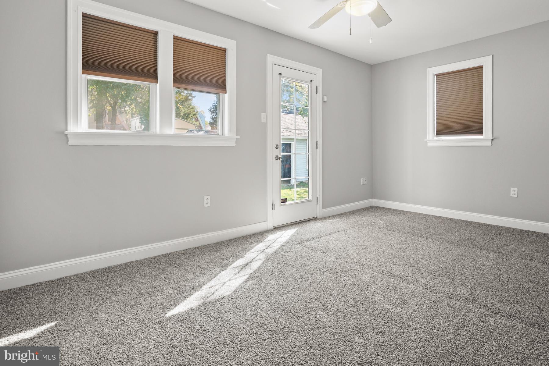 201 East Roland Road Brookhaven, PA 19015 - Photo 14 of 34 Family Room