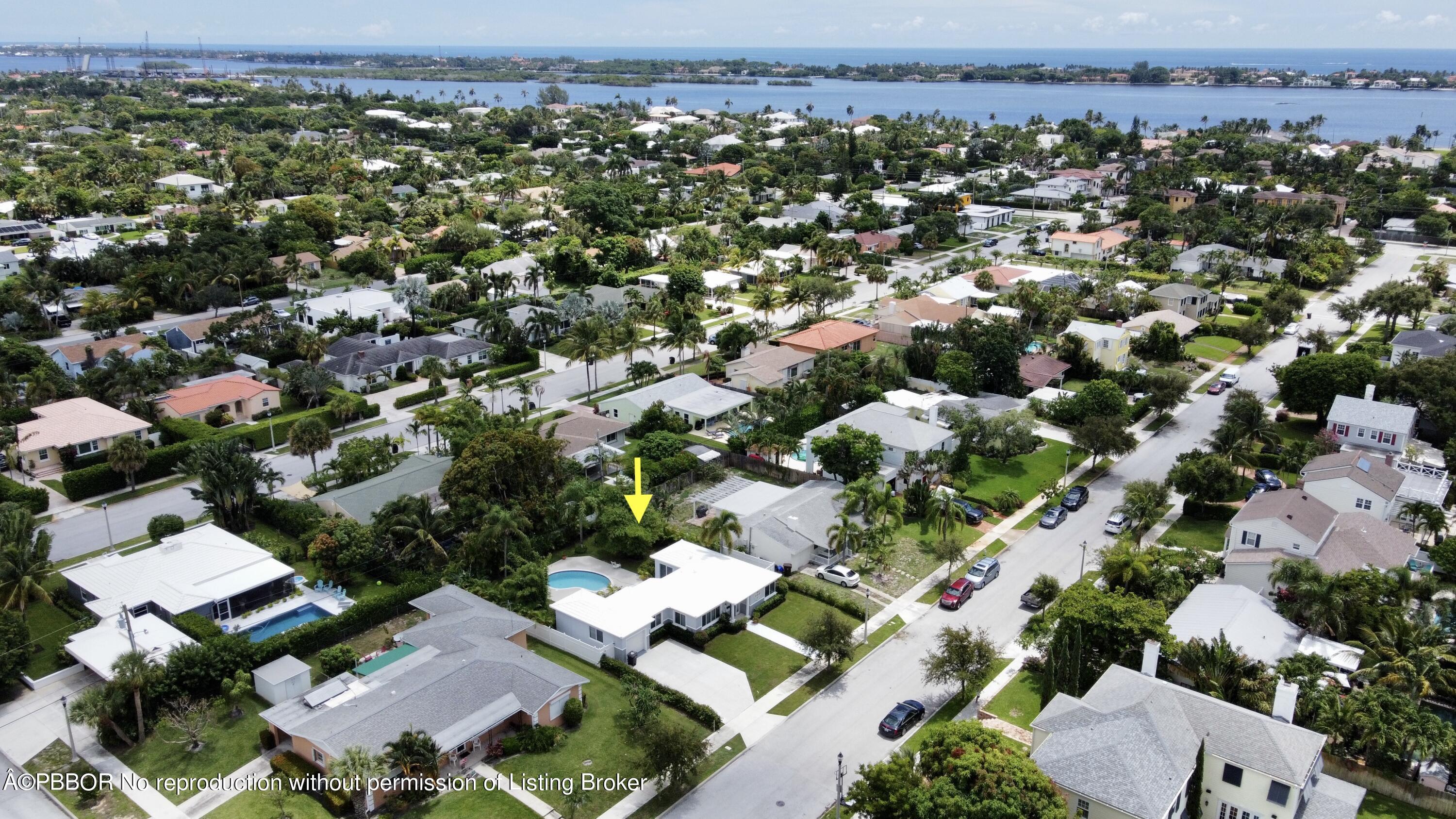 369 Valley Forge Road West Palm Beach, FL 33405 - Photo 2 of 19 an aerial view of multiple house