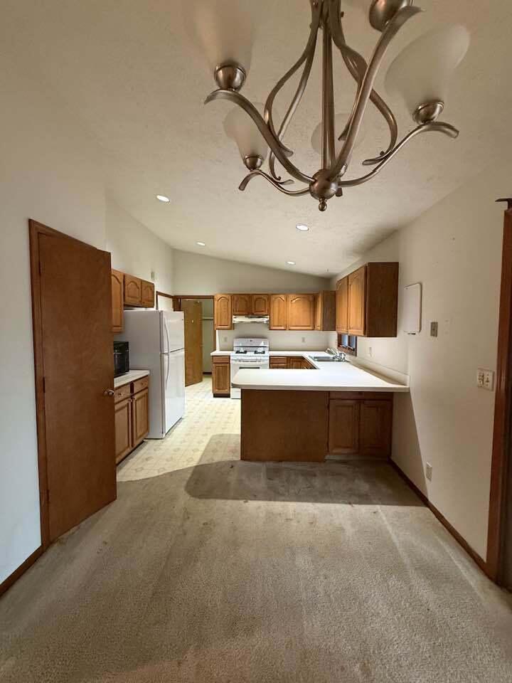 137 Ida Red Avenue Sparta, MI 49345 - Photo 5 of 12 137 Ida Red kitchen