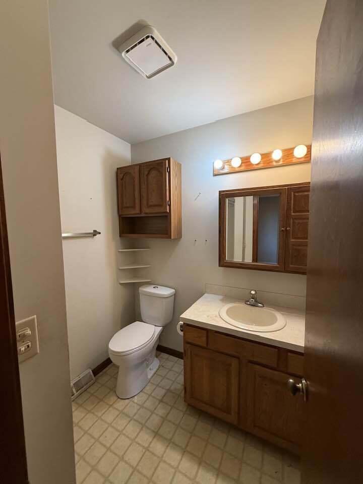 137 Ida Red Avenue Sparta, MI 49345 - Photo 6 of 12 137 Ida Red masters suite