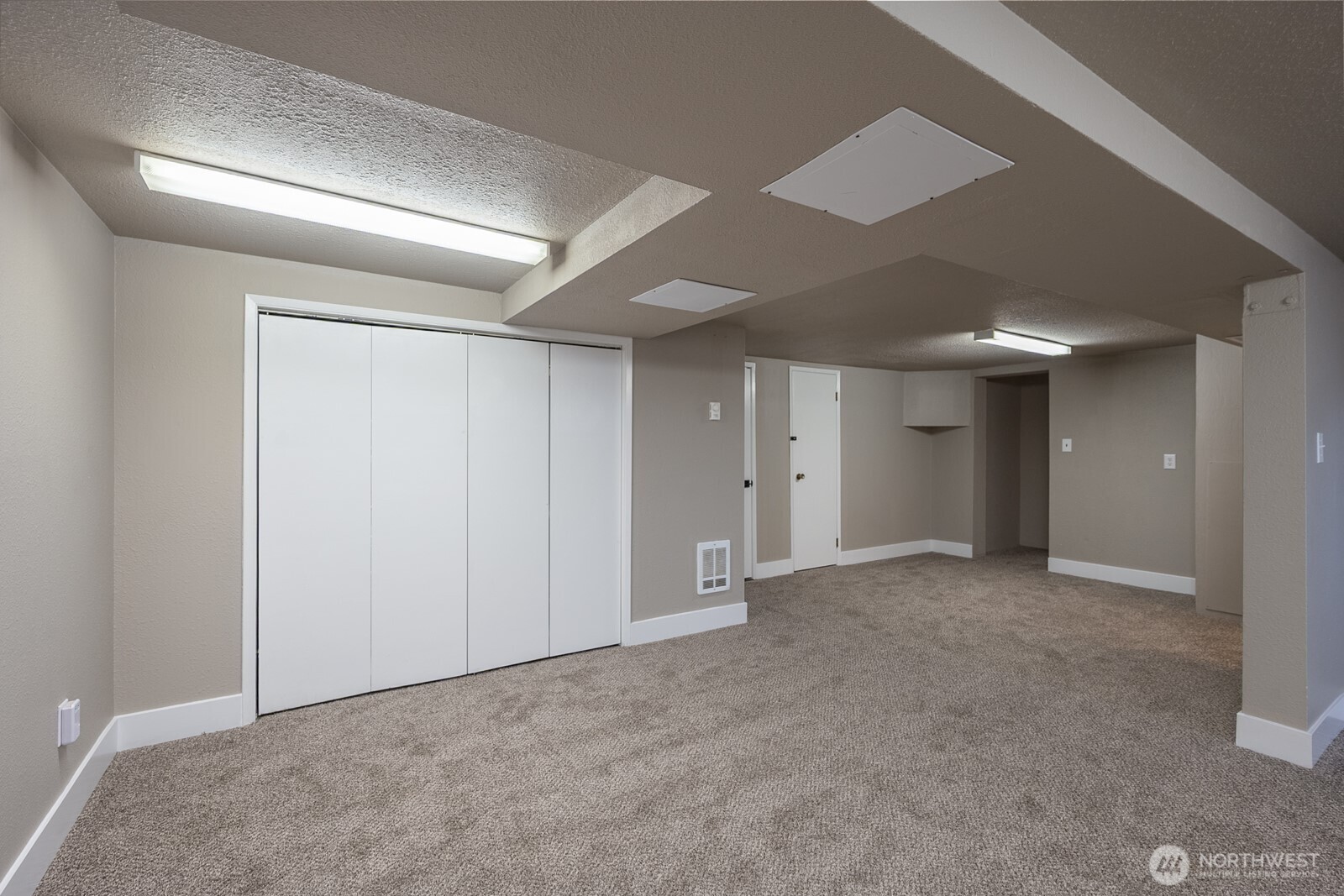 2096 Hamilton Road Northeast Moses Lake, WA 98837 - Photo 32 of 38