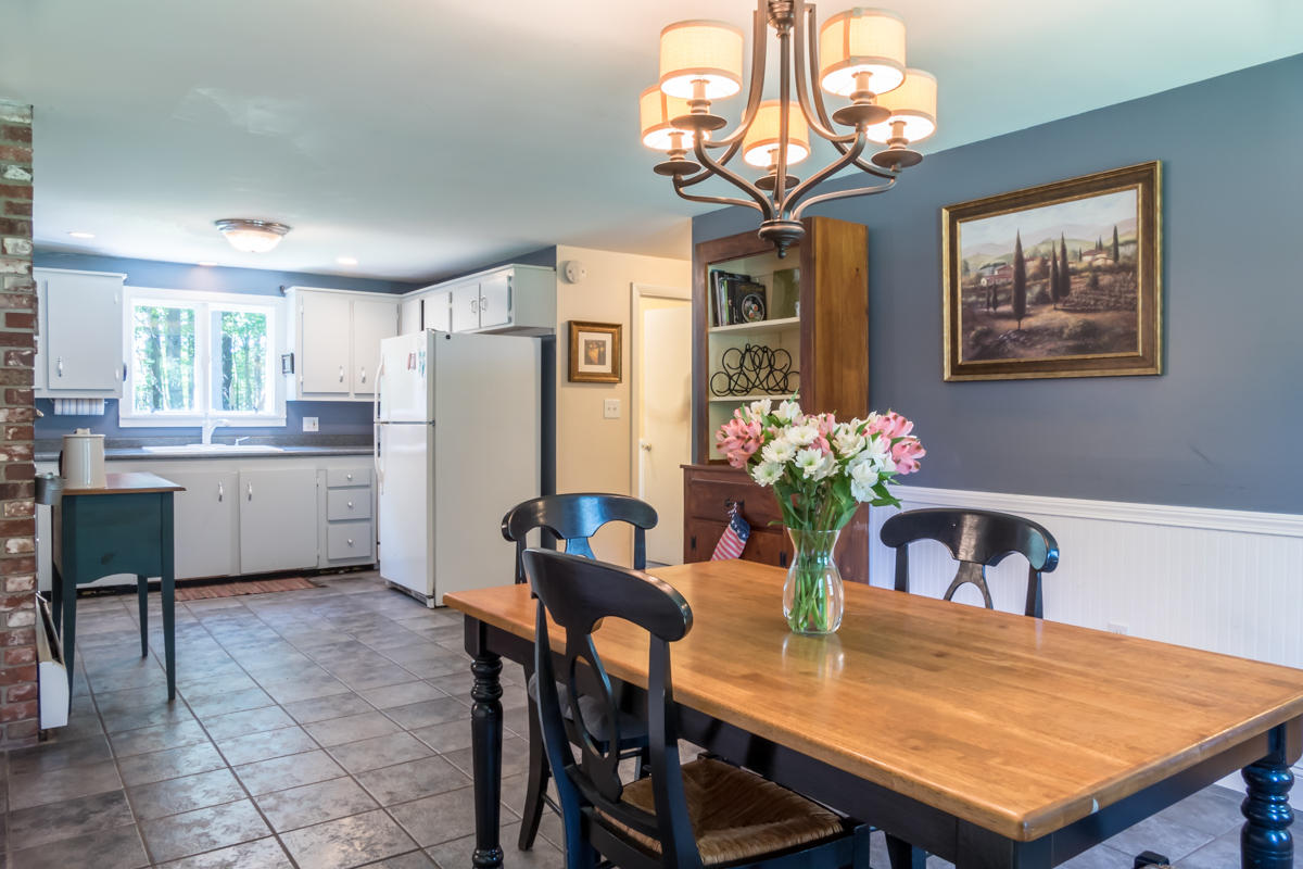 188 Bruce Hill Road Cumberland, ME 04021 - Photo 7 of 38 14-Dining Room3