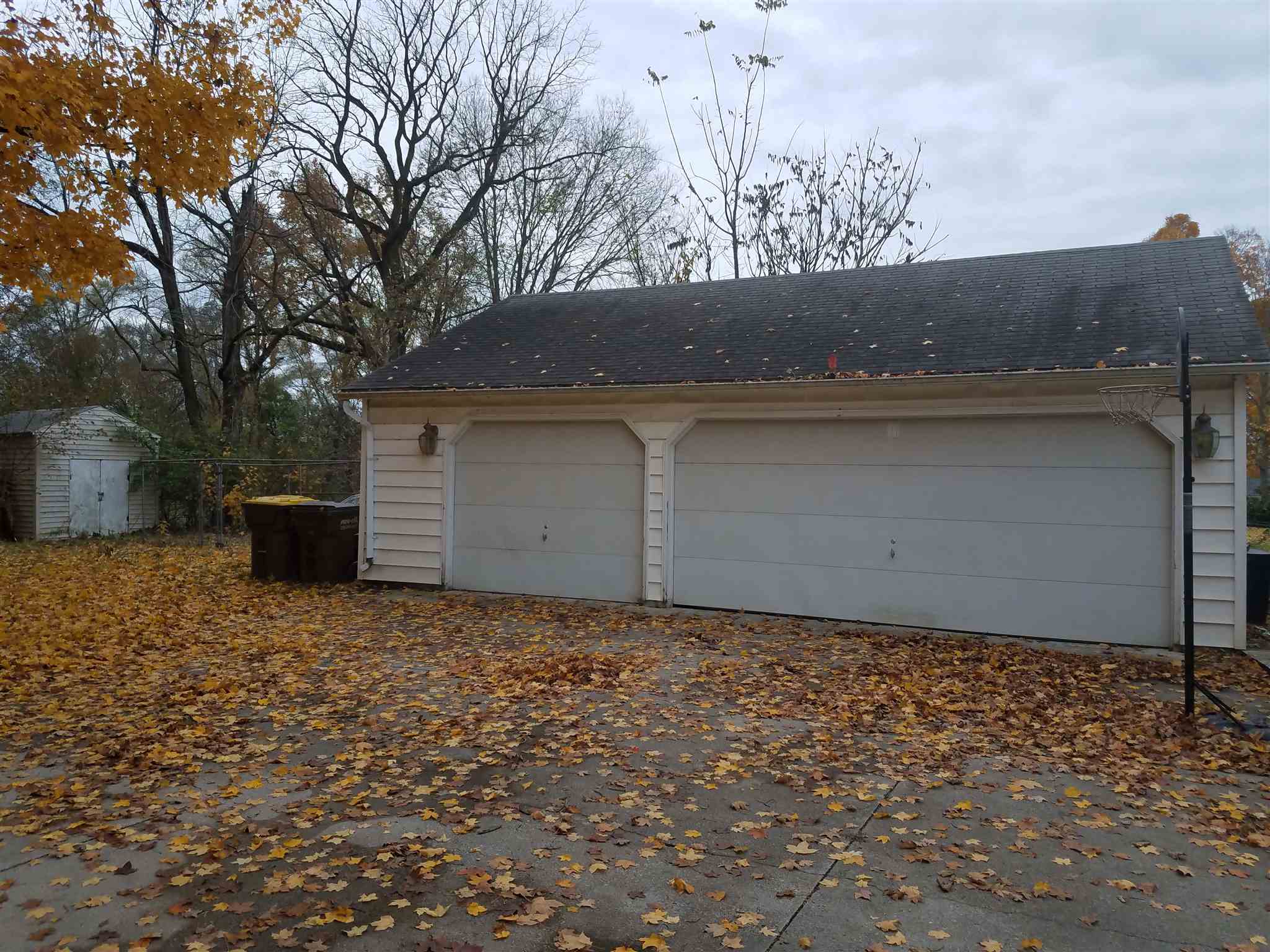 15809 Lima Road Huntertown, IN 46748 - Photo 3 of 36