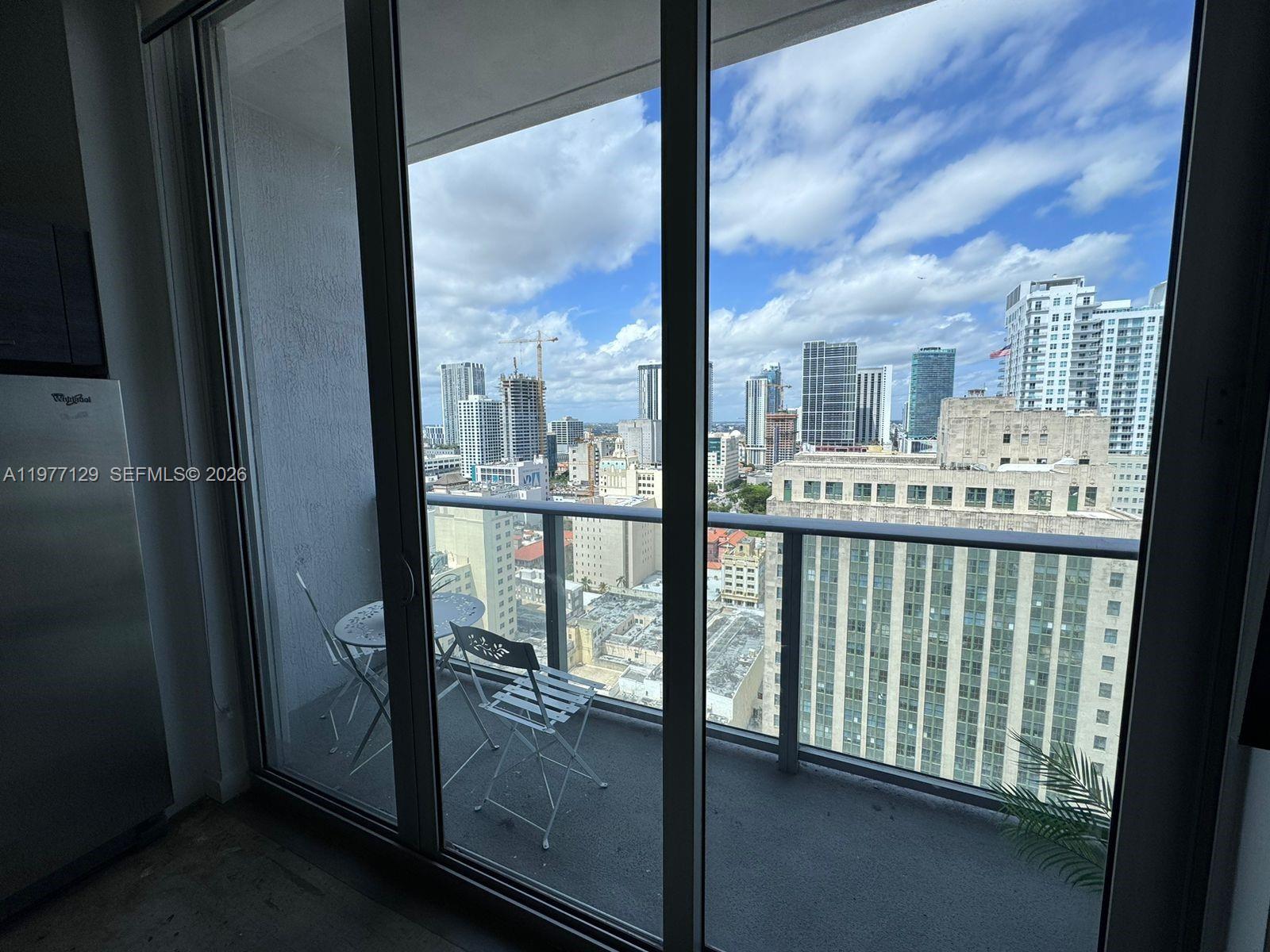 151 Southeast 1st Street, Unit 2406 Miami, FL 33131 - Photo 6 of 10