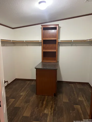 $2,300 | 219 Hickory Hill Drive, La Vernia, TX 78121