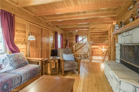 $525,000 | 33291 Wild Rose Drive, Green Valley Lake, CA 92341