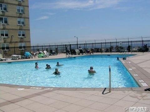430 Shore Road, Unit 6J Long Beach, NY 11561 - Photo 1 of 1 Gallery Image 1