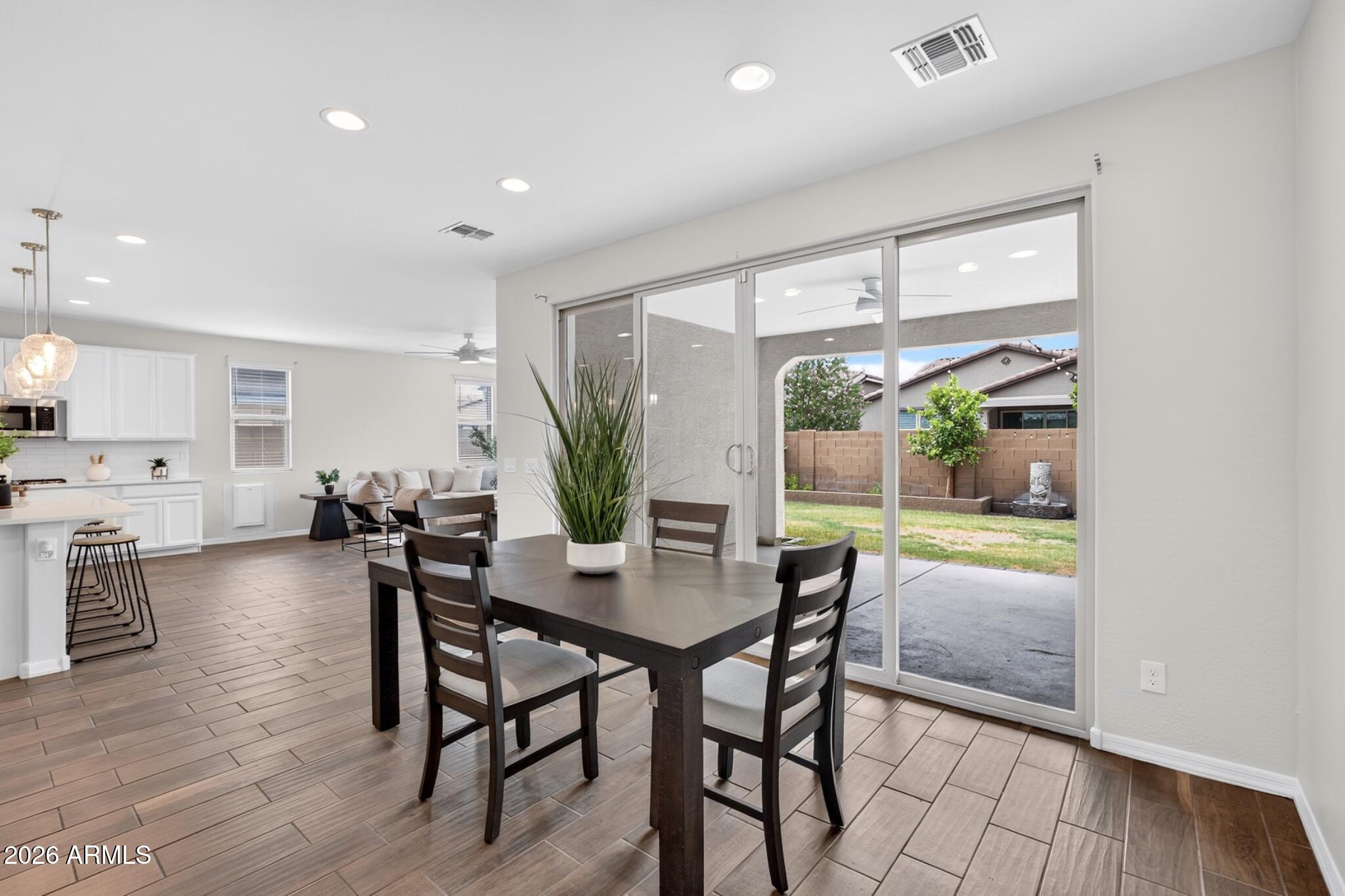 22883 East Rosa Road Queen Creek, AZ 85142 - Photo 15 of 62 Eat-in Dining