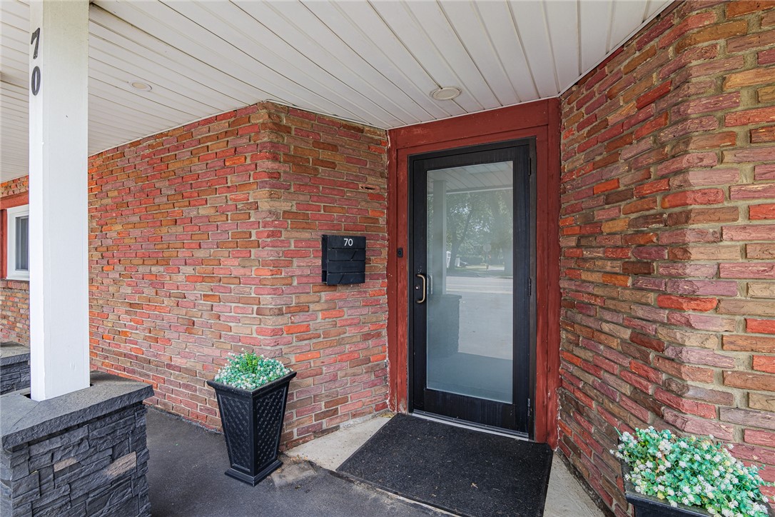 70 Cooper Road Irondequoit, NY 14617 - Photo 2 of 34