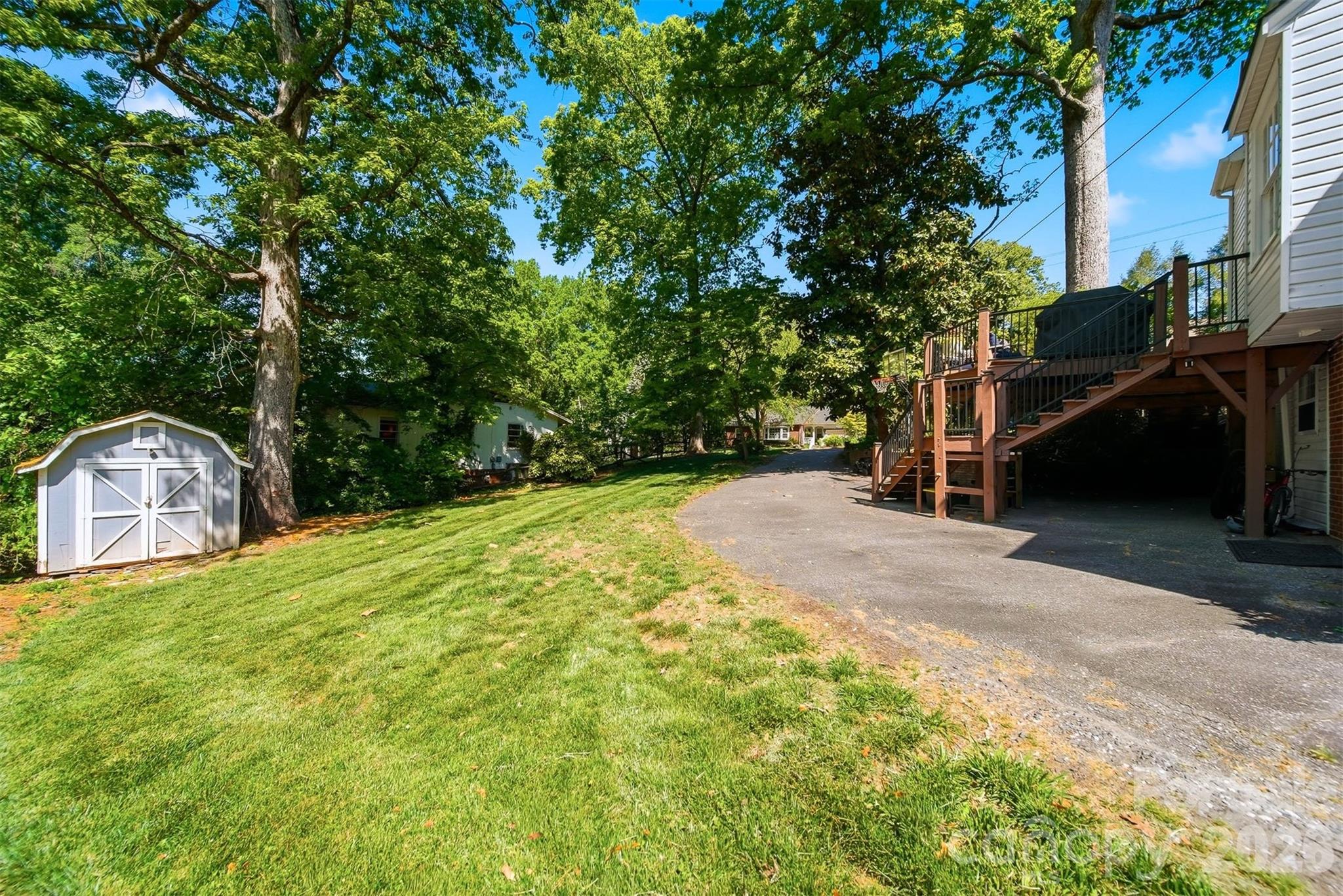 431 9th Street Northwest Hickory, NC 28601 - Photo 35 of 41