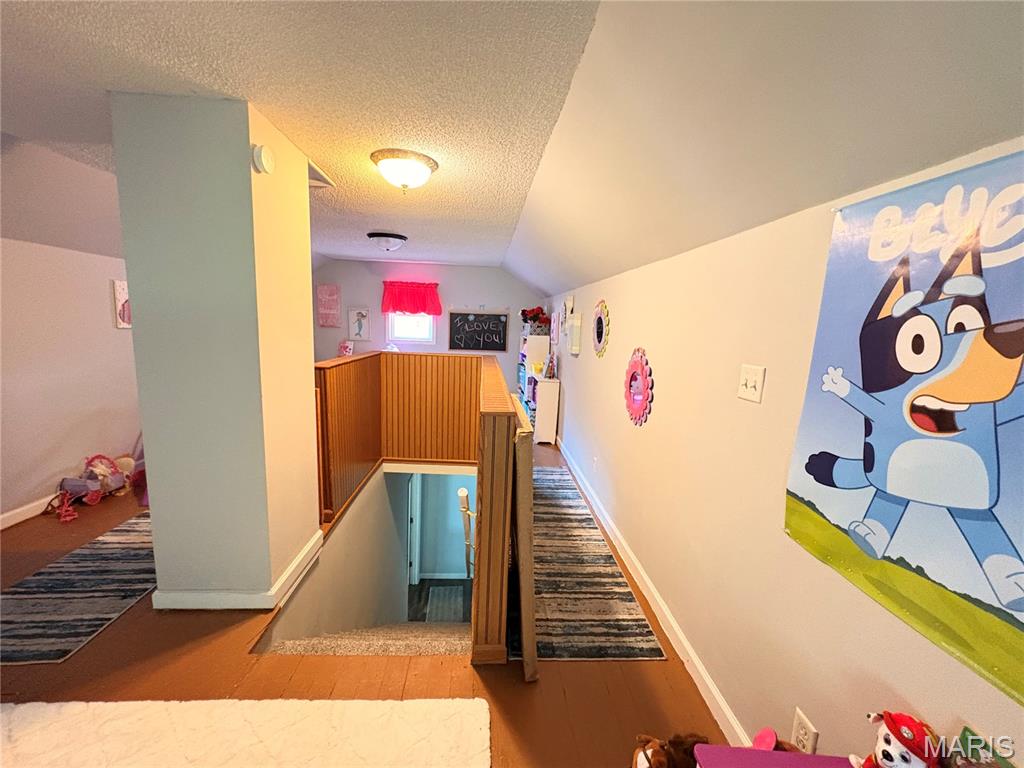 101 Mor Wilsonville, IL 62093 - Photo 28 of 34
