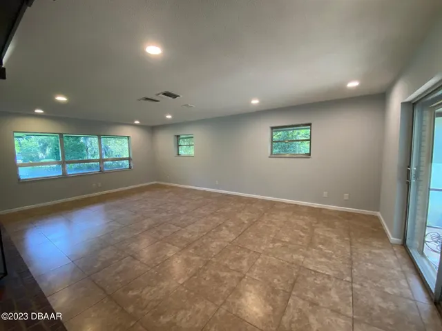 $3,950 | 1 Arrowhead Drive, Ormond Beach, FL 32174