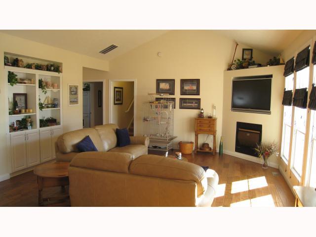 2590 North Centerline Road Franklin, IN 46131 - Photo 4 of 12 Gallery Image 4