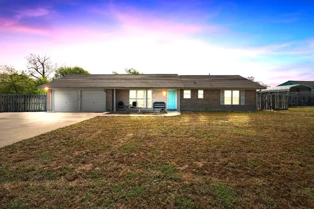 $377,000 | 314 Inglewood Drive, Ingleside, TX 78362