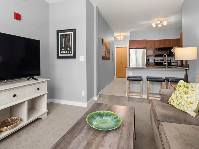 $310,000 | 193 St Paul Street, Unit 209, Burlington, VT 05401