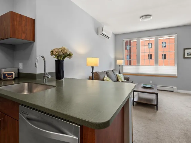 $310,000 | 193 St Paul Street, Unit 209, Burlington, VT 05401