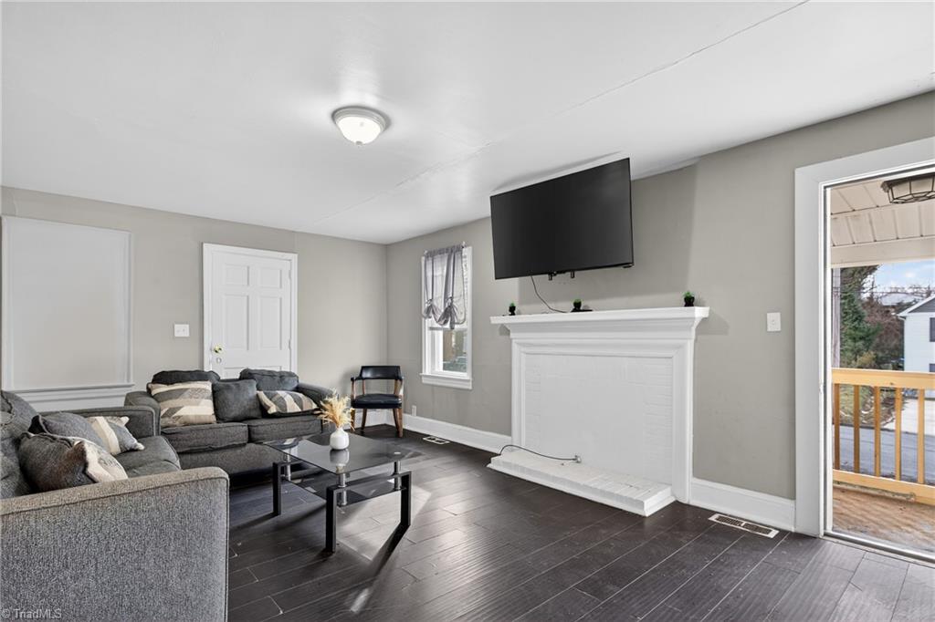 1310 Madison Street High Point, NC 27262 - Photo 5 of 29