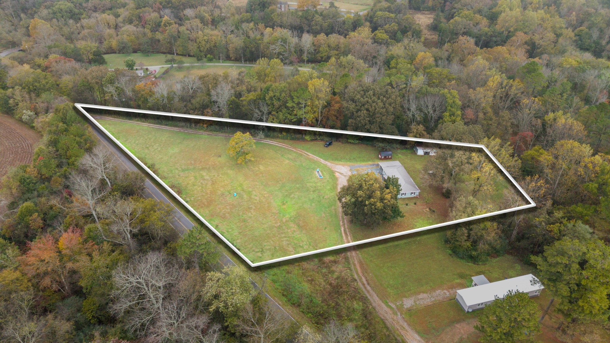 1052 Old Salem Lexie Road Belvidere, TN 37306 - Photo 4 of 47