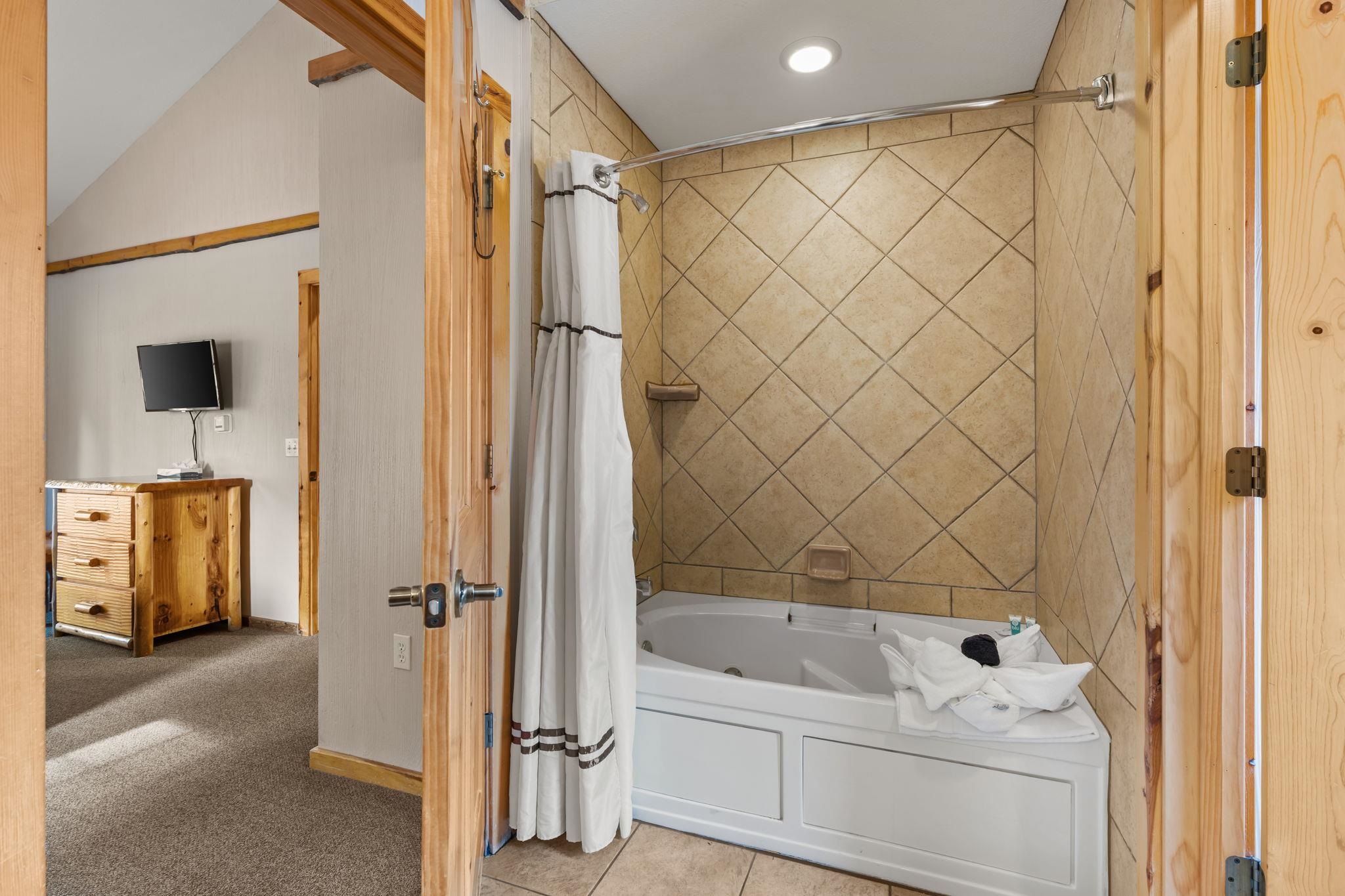 1050 Canyon Road, Unit 21 Lake Delton, WI 53913 - Photo 24 of 37