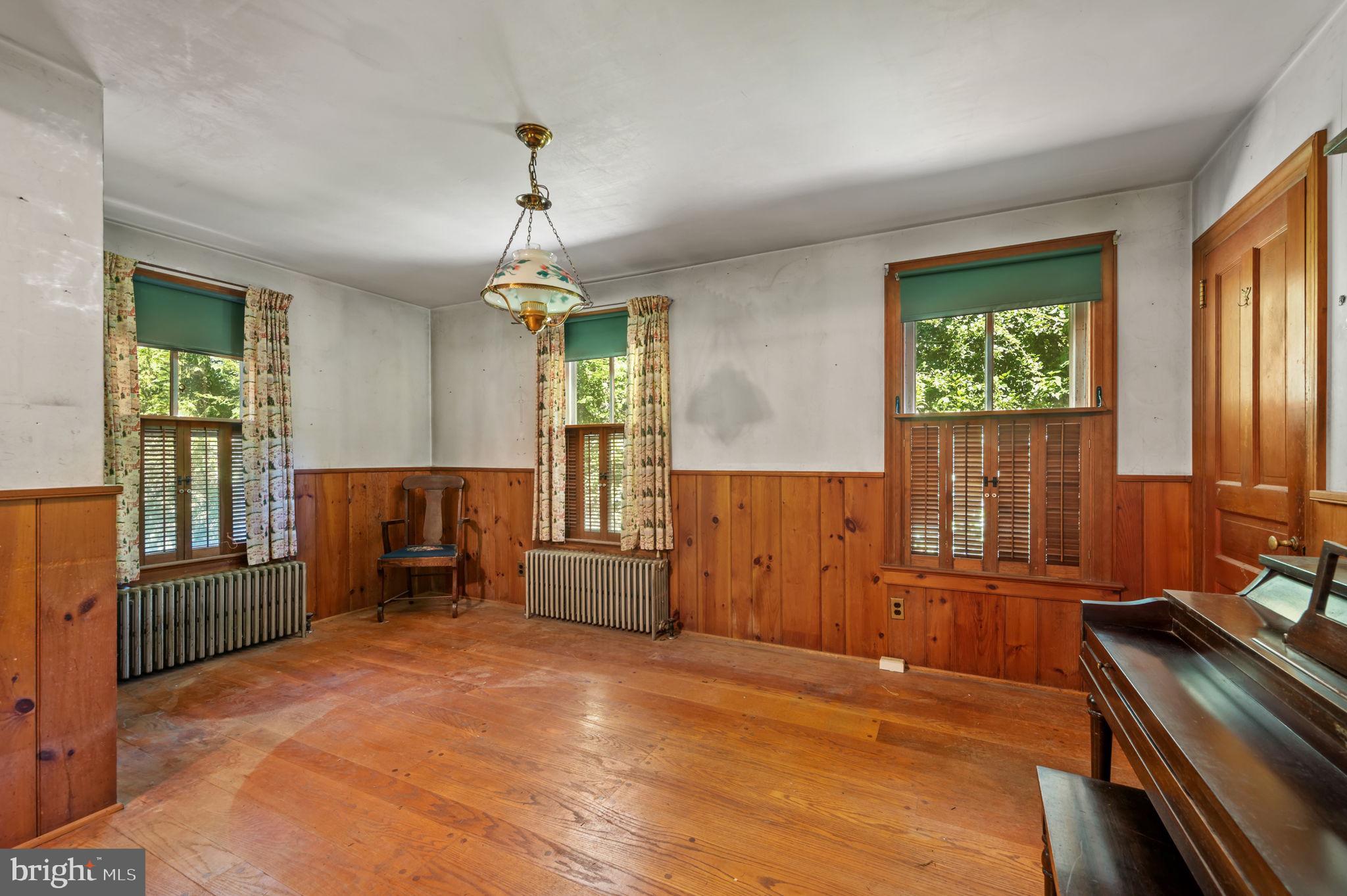 4386 Old Easton Road Doylestown, PA 18902 - Photo 10 of 34 Dining Area