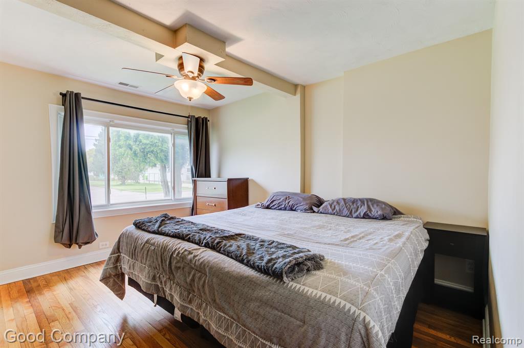 26280 Wolverine Street Madison Heights, MI 48071 - Photo 23 of 36