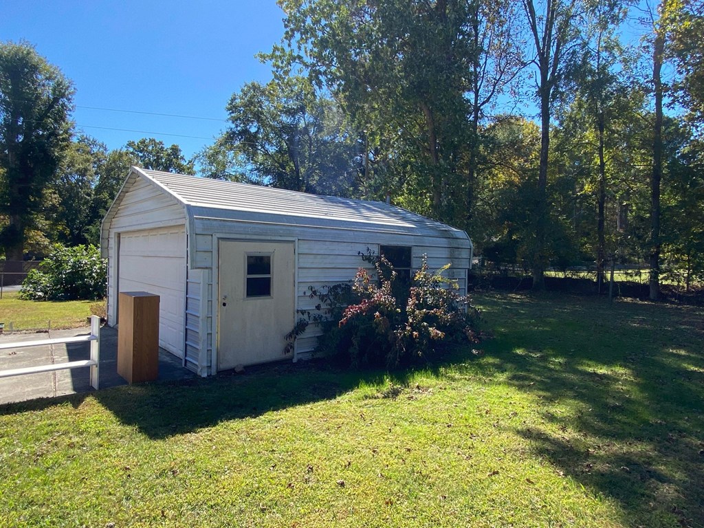 4638 Tibbs Bridge Road Southeast Dalton, GA 30721 - Photo 11 of 26 Gallery Image 11