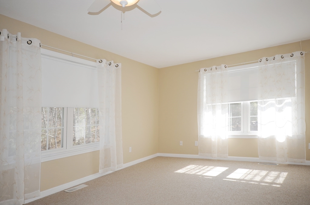 29 Carleton Street, Unit 29 Wareham, MA 02558 - Photo 19 of 29