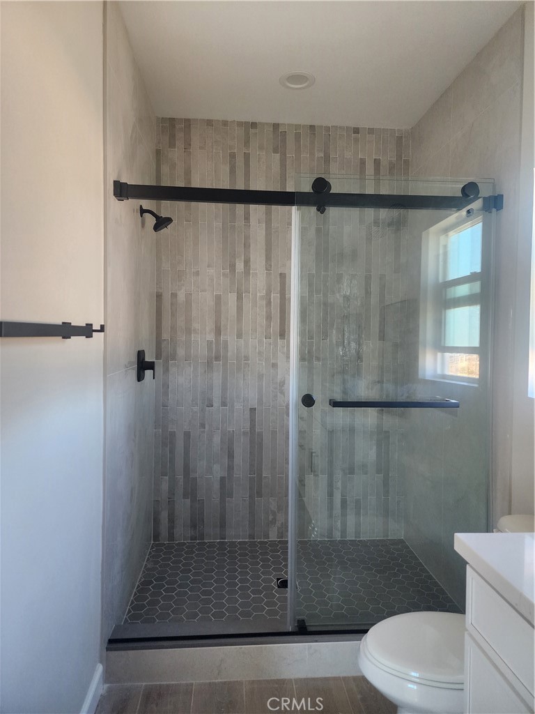 Master Bathroom Walk-in Shower