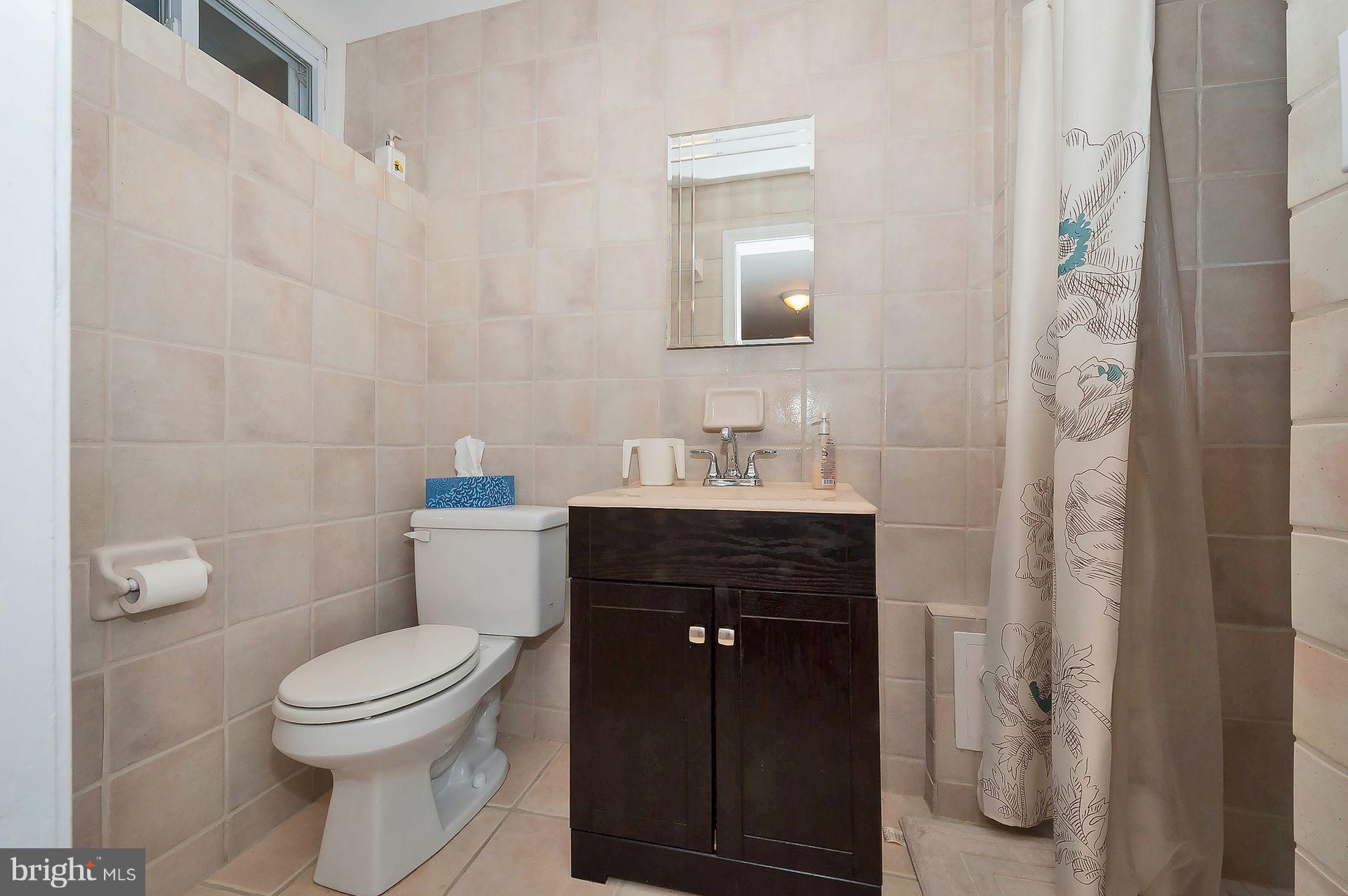 6808 Westbrook Road Baltimore, MD 21215 - Photo 22 of 28 Bath