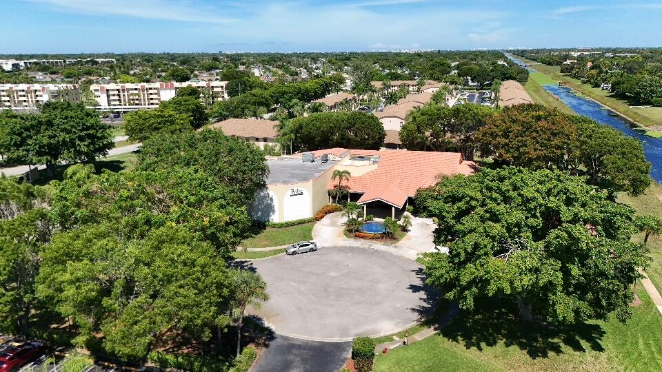 9480 Boca Cove Circle, Unit 416 Boca Raton, FL 33428 - Photo 7 of 15 an aerial view of multiple house