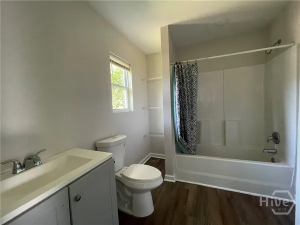 $2,100 | 1112 East Bolton Street, Savannah, GA 31404